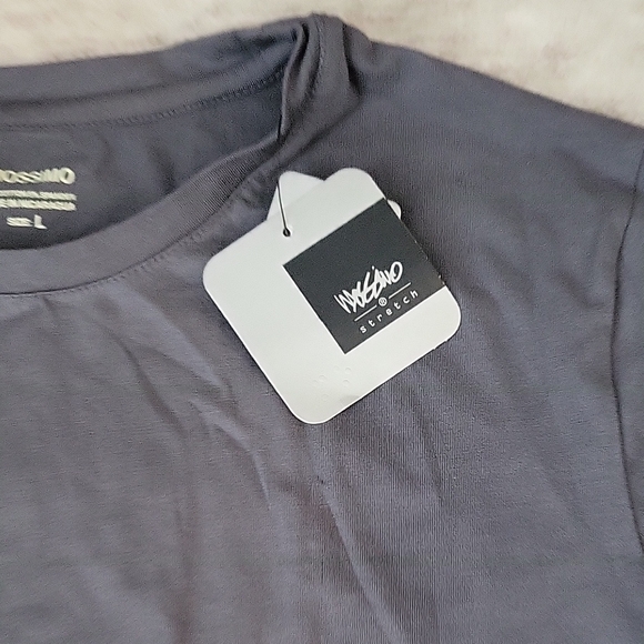 Mossimo Supply Co. Charcoal Short Sleeve Tee - Picture 3 of 3